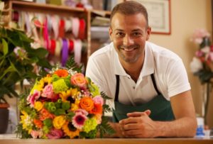 how to become a floral designer
