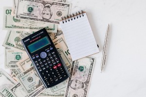 how much do accountants make